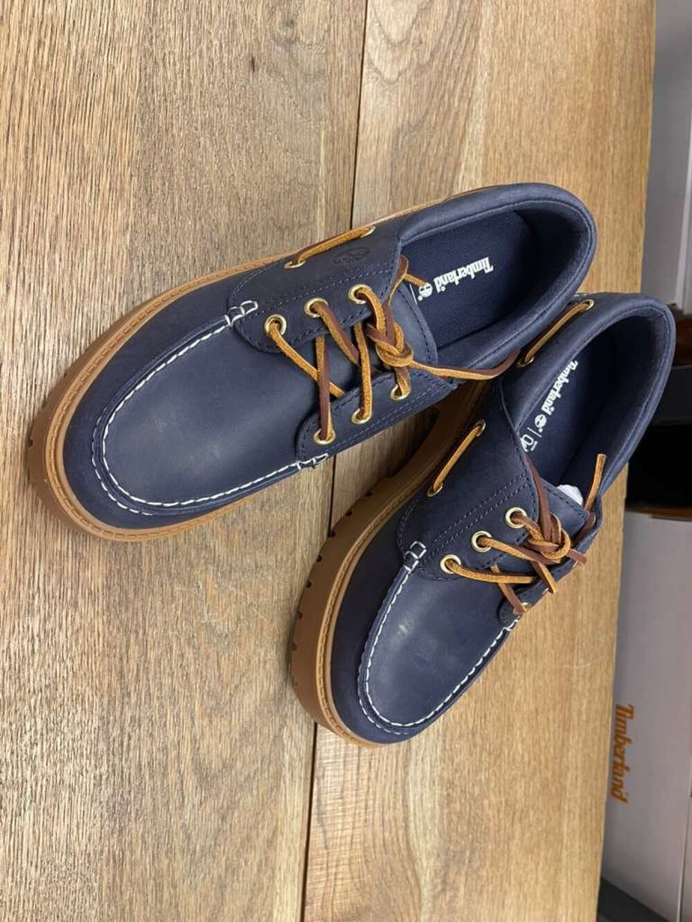 TIMBERLAND WOMEN'S STONE STREET BOAT SHOE DARK BLUE FULL GRAIN A2GVF-EP1